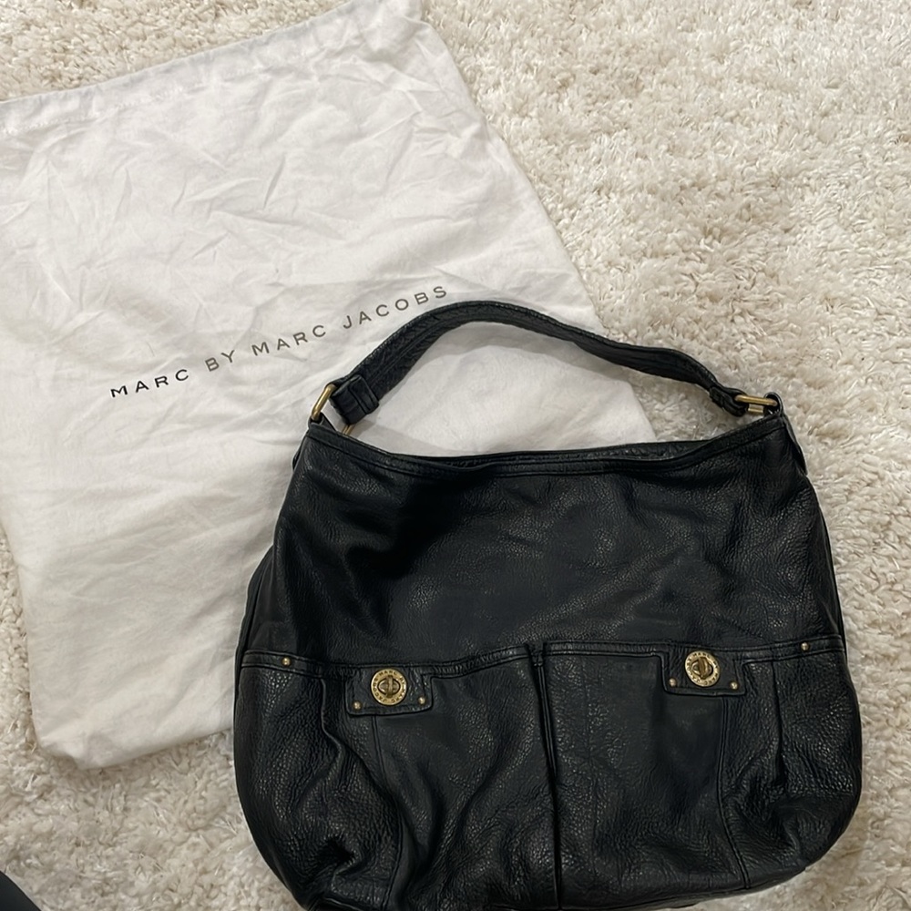MARC BY MARC JACOBS Totally Turnlock Faridah Black Leather Hobo Bag